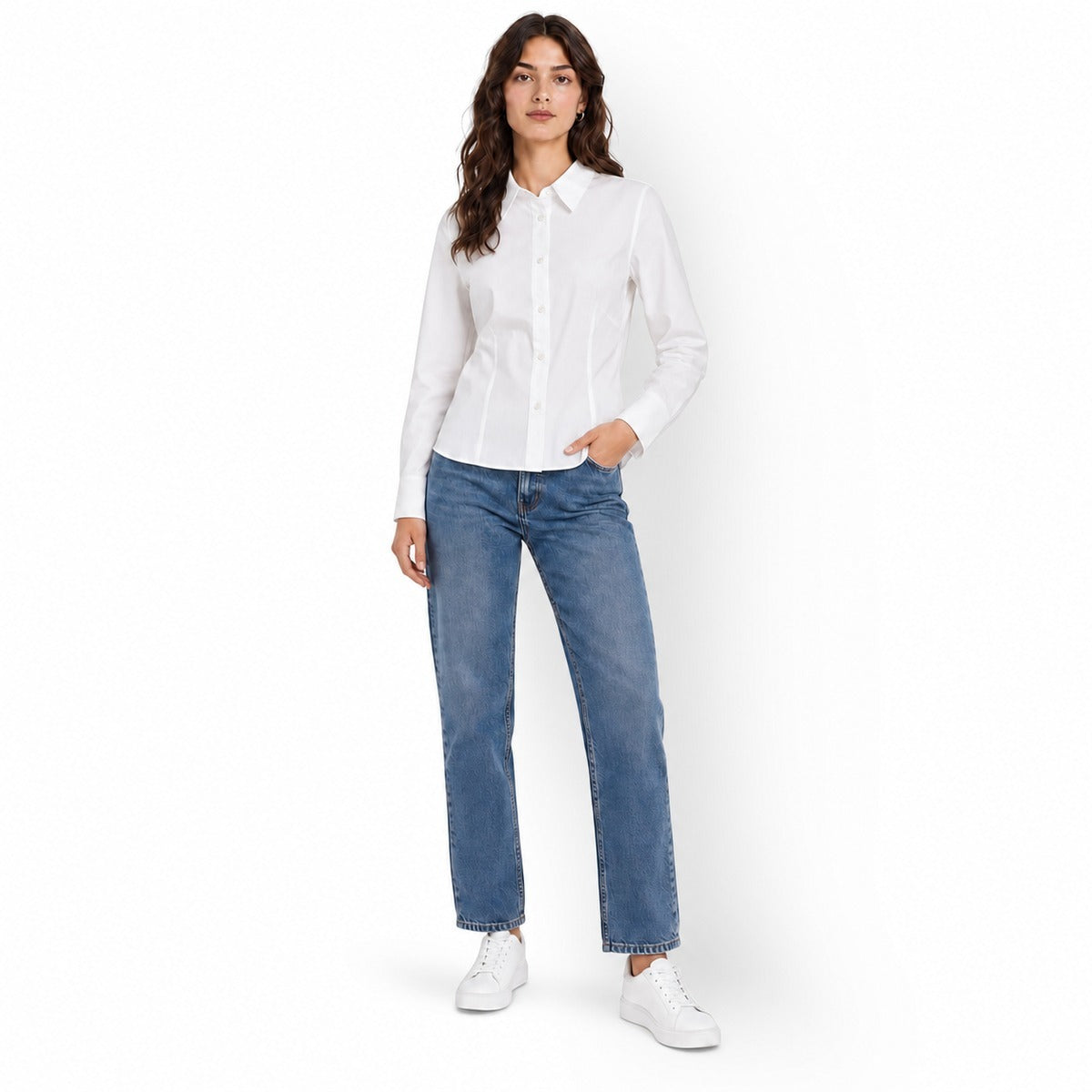 15357905WHITE