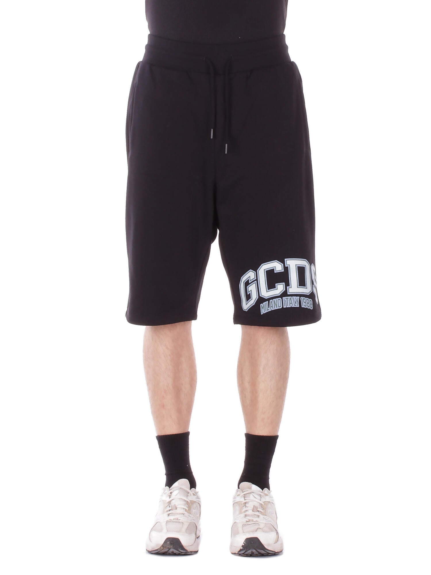 GCDS Uomo Shorts C1MEQL216F004 999G Logo lounge sweatshorts Black green