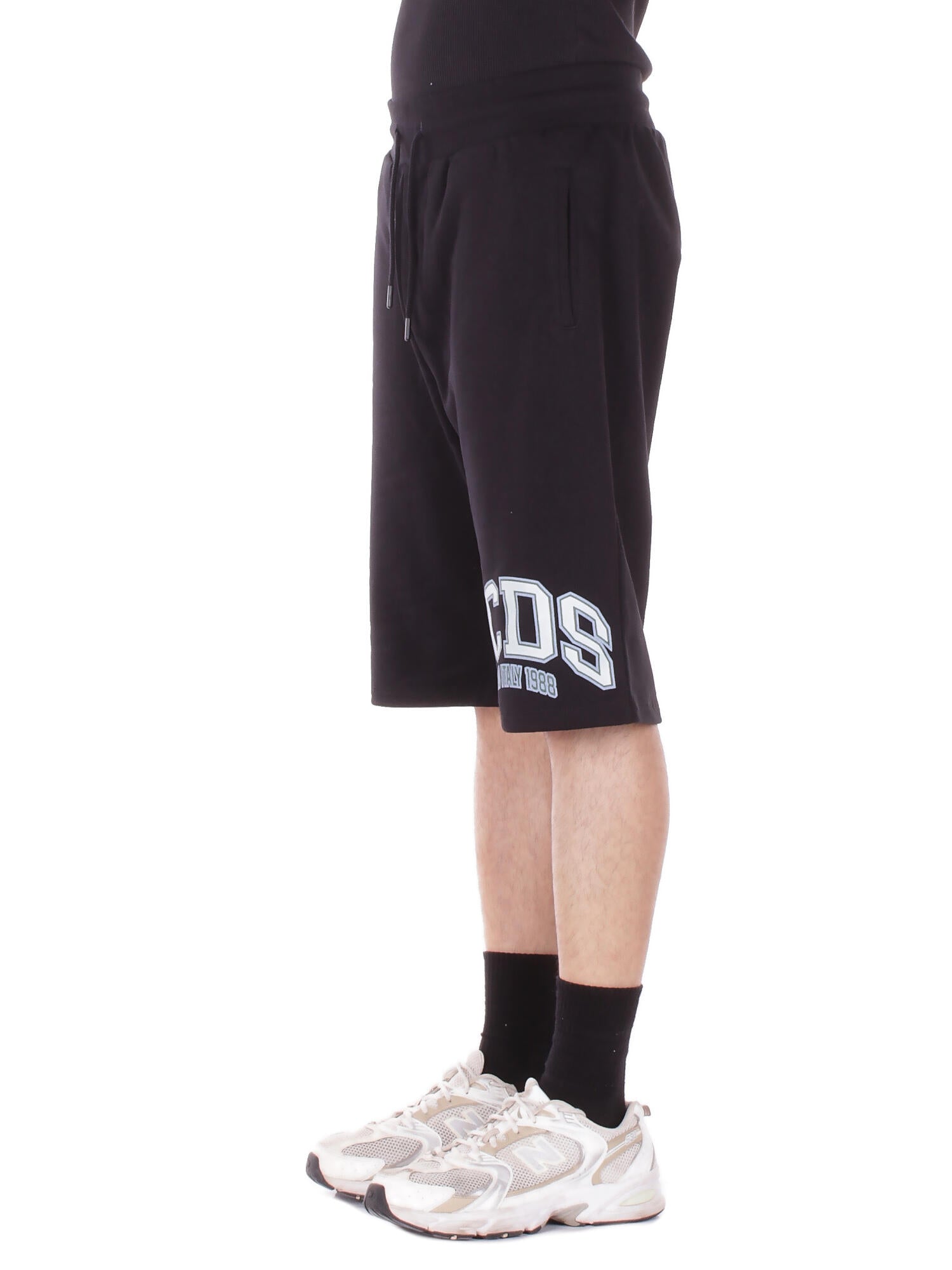 GCDS Uomo Shorts C1MEQL216F004 999G Logo lounge sweatshorts Black green