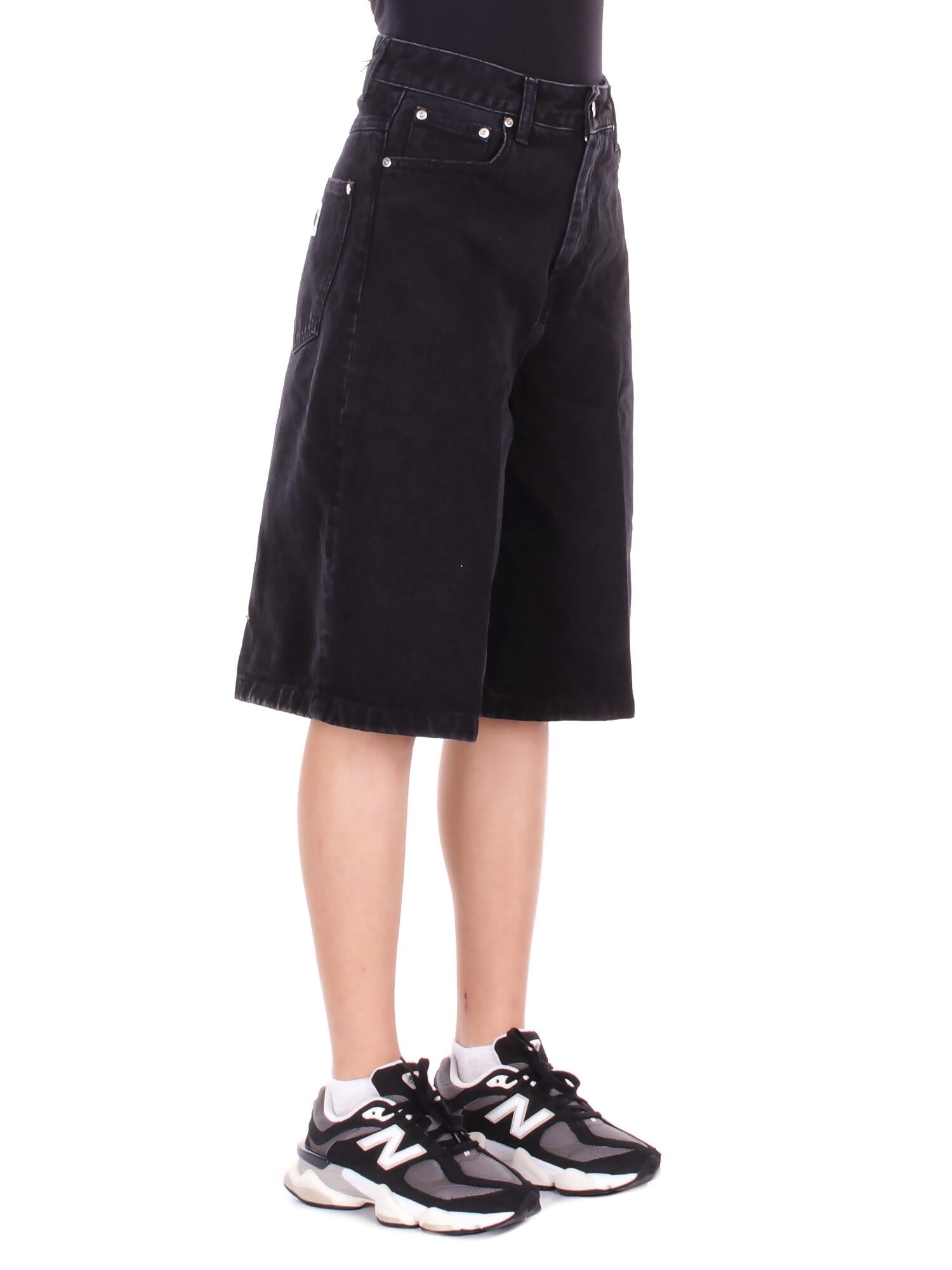 Image of CARHARTT WIP Donna Shorts I036598 8906 W' belmont short smith den Black