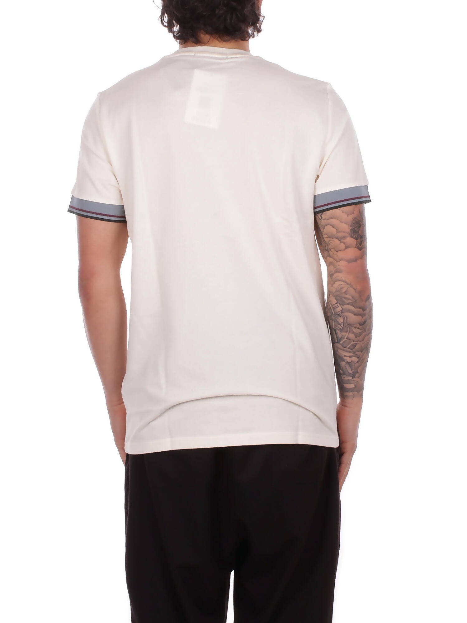 Image of FRED PERRY Uomo T-shirt M2396 560 Fp twin tipped cuff t-shirt Ecru